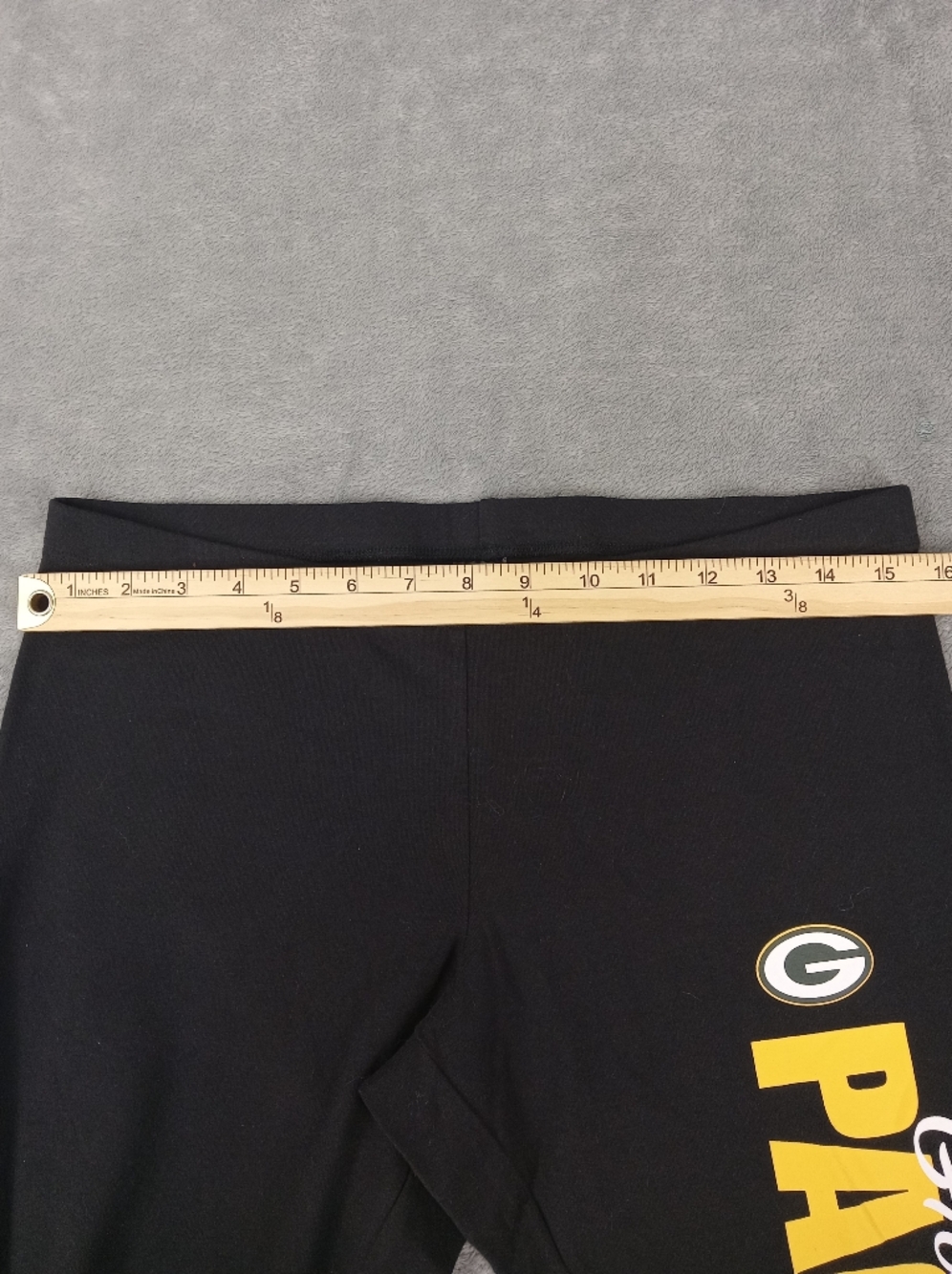 Green Bay Packers Black Leggings with Yellow Team Print Size Medium - Picture 5 of 8